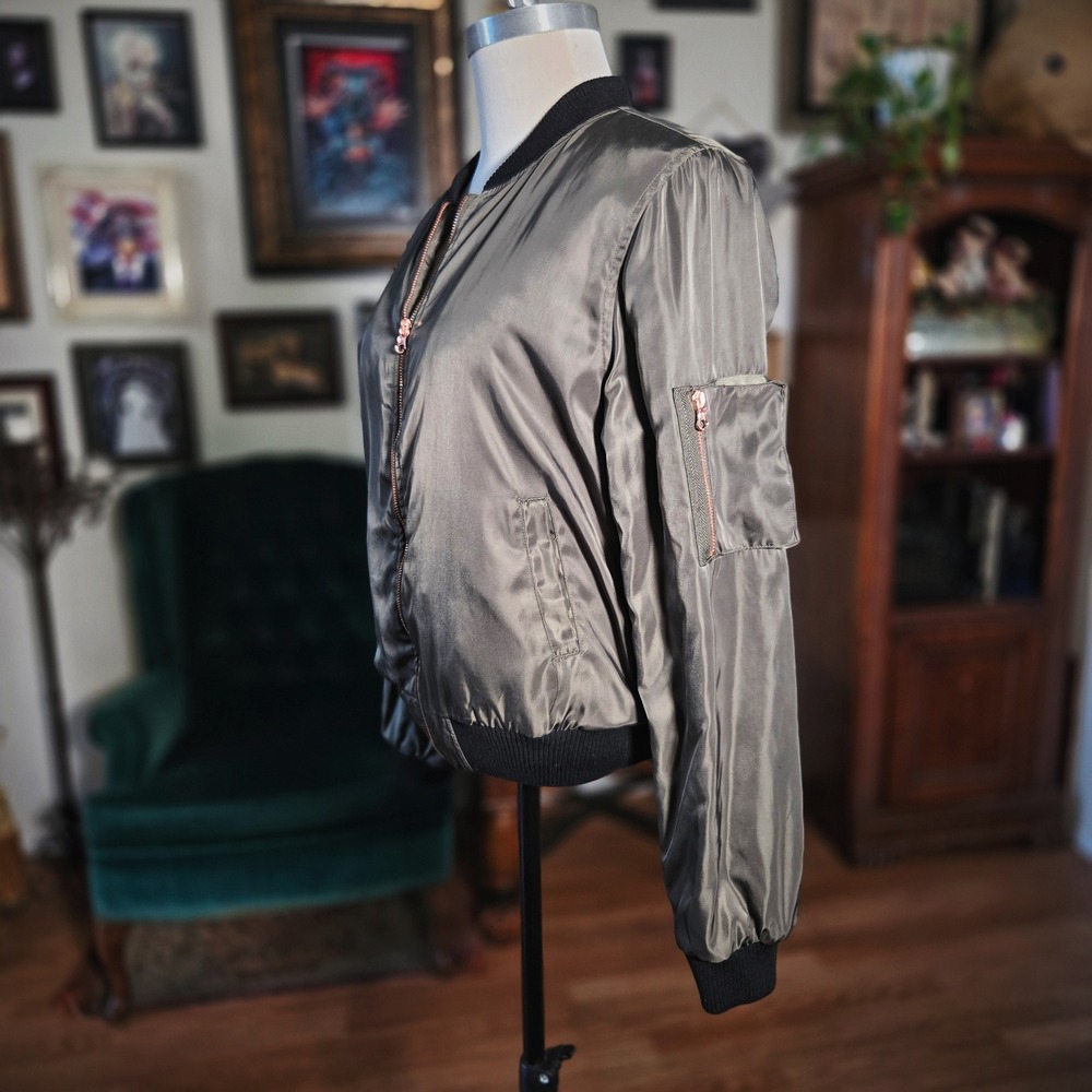 Love Tree Bomber Jacket Olive Green Satin Tiger Embroidered Fabulous L Womens - Picture 5 of 8